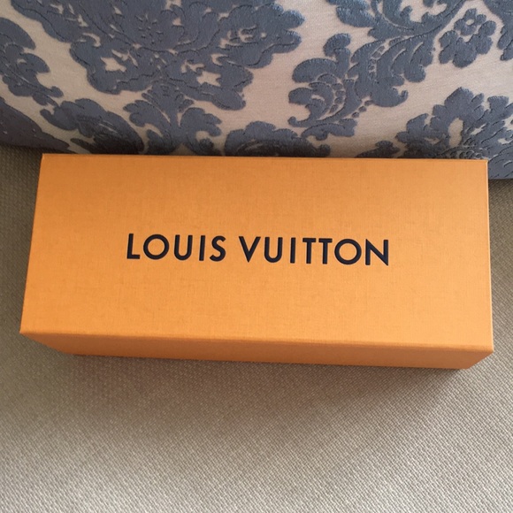 Louis Vuitton Orange Box w Ribbon and Gift Card - Picture 5 of 5